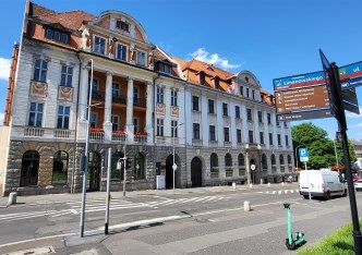 biurowiec na sprzedaż - Wałbrzych, Centrum